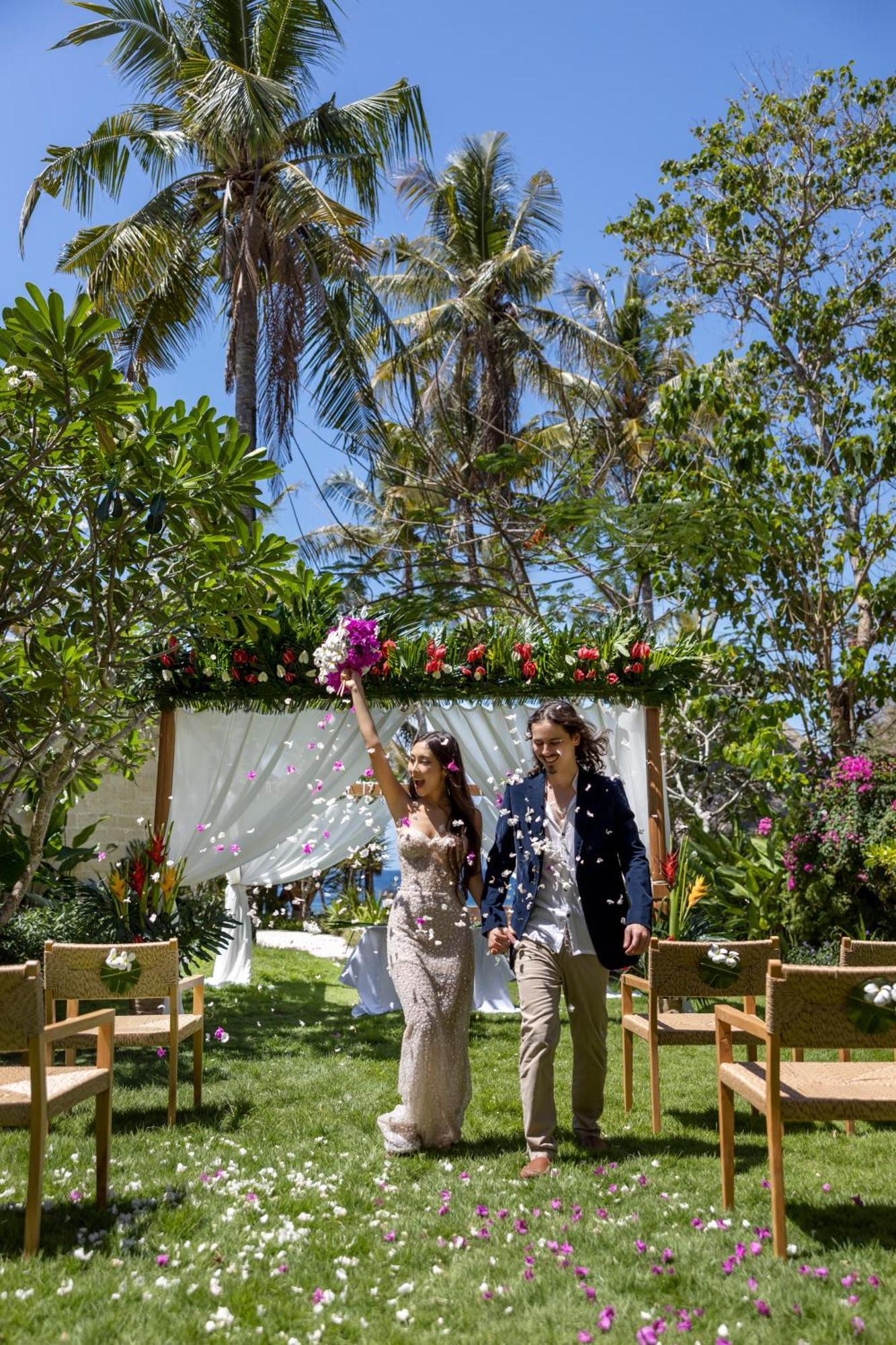 Semaya Beach Resort Tanglad エクステリア 写真